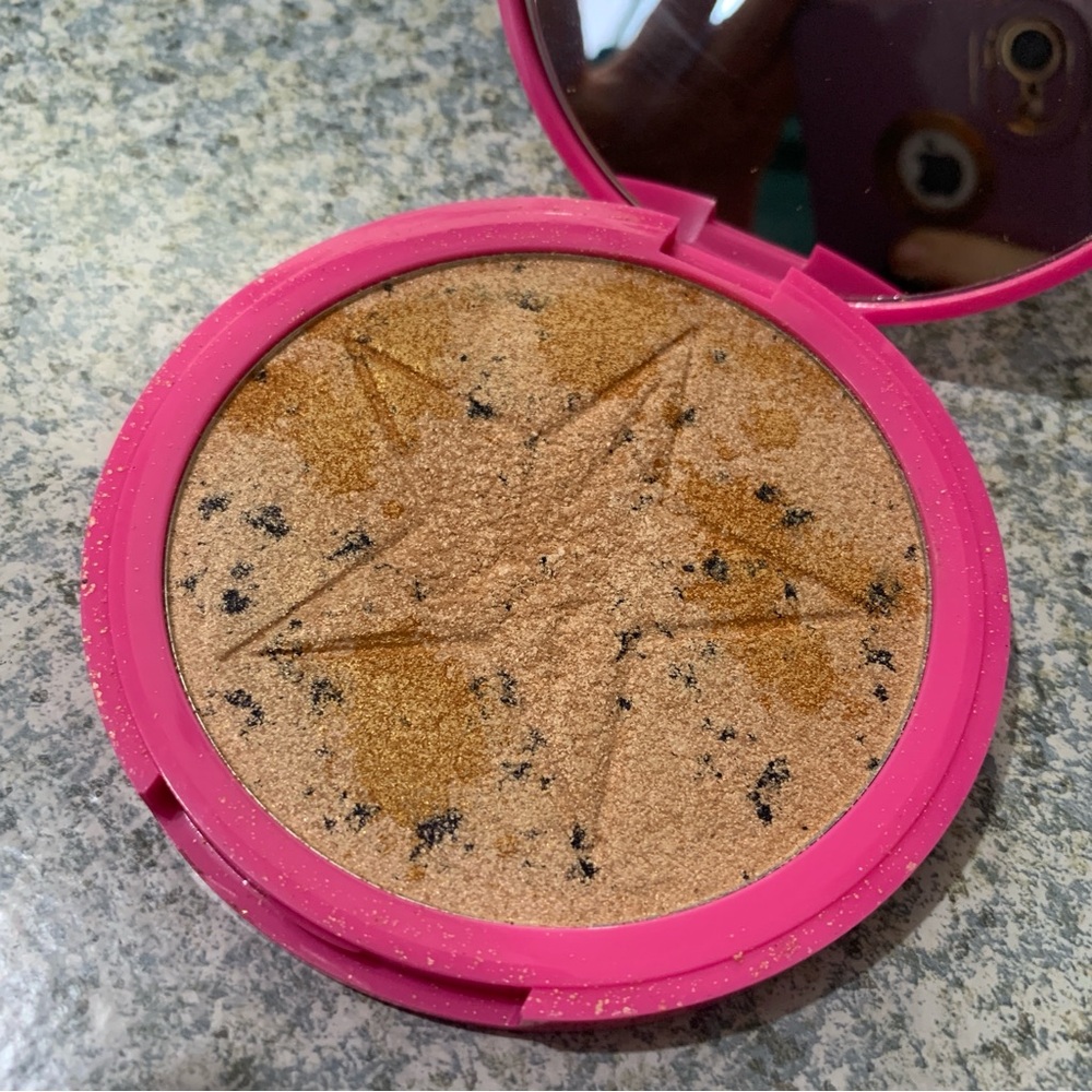 Jeffree Star Cosmetics Skin Frost Mystery Frost Halloween Highlighter